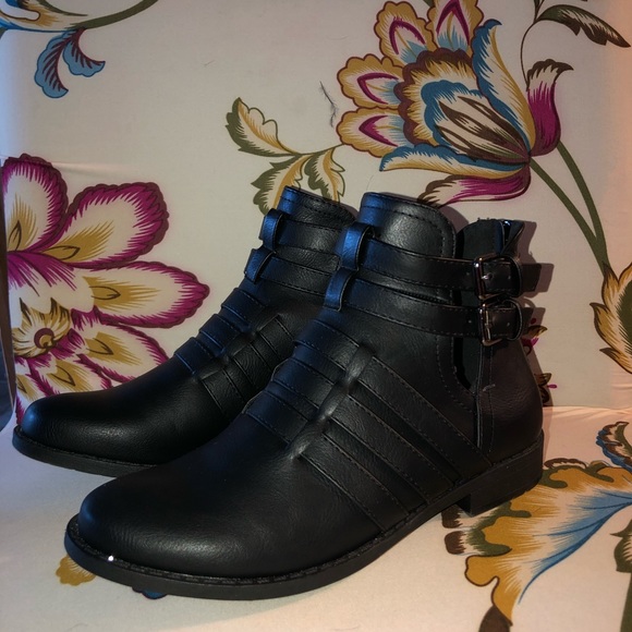 Ankle booties - Picture 5 of 6